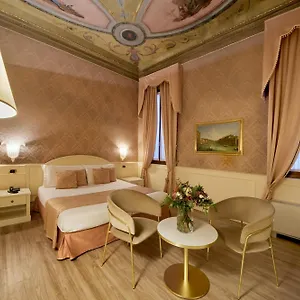 duodo-palace.hotelslidodijesolo.com/