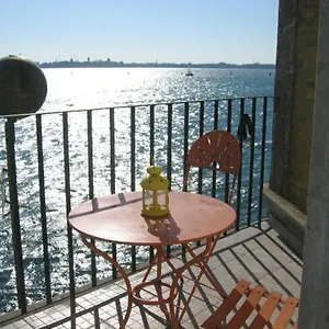 ** Pensión Casa Sulla Laguna Italia